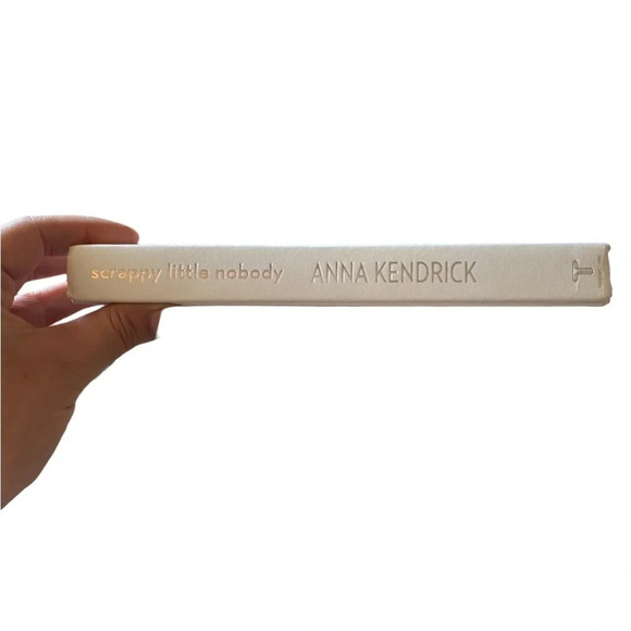 ANNA KENDRICK Scrappy little nobody hard cover memoir - Picture 8 of 10